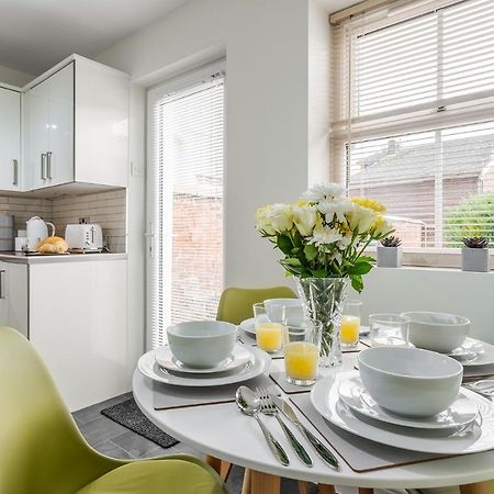 Wrea Cottage, 2 Bedrooms Wifi & Parking Near Ribby Hall Wrea Green Exterior photo