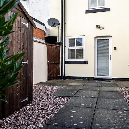 Wrea Cottage, 2 Bedrooms Wifi & Parking Near Ribby Hall Wrea Green Exterior photo